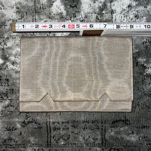 Gorgeous Vintage 1920s/1930s Art Deco Gold Envelope Clutch - Picture 9 of 9